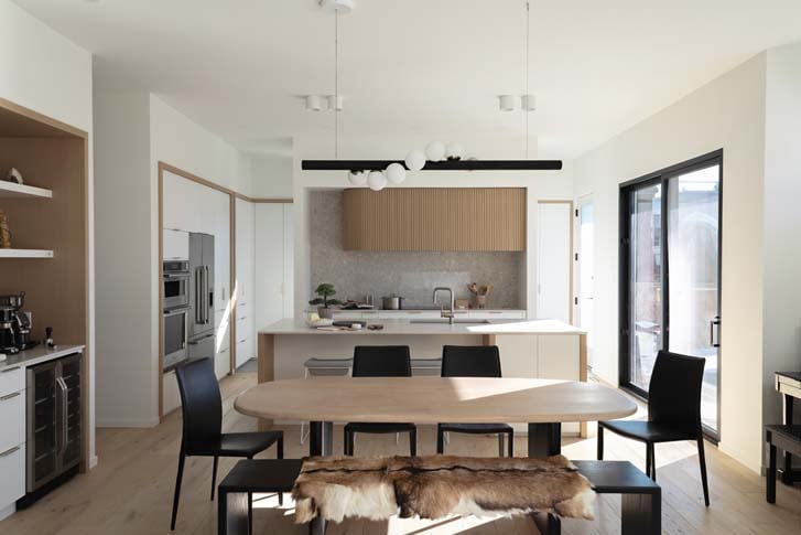 Affogato mud room by Nako Design, Edmonton