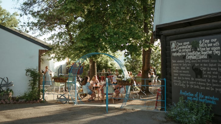Courtyard at Elephant Island Winery in Naramata, B.C.
