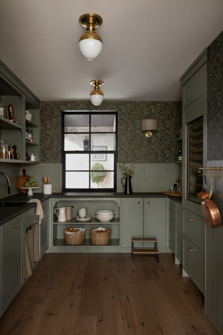 Timeless pantry by Jessica Bremner Design, North Vancouver